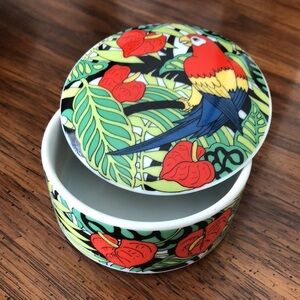 Vintage Takahashi San Francisco in Japan
Parrot Trinket Box 
Copa, 1980
EUC